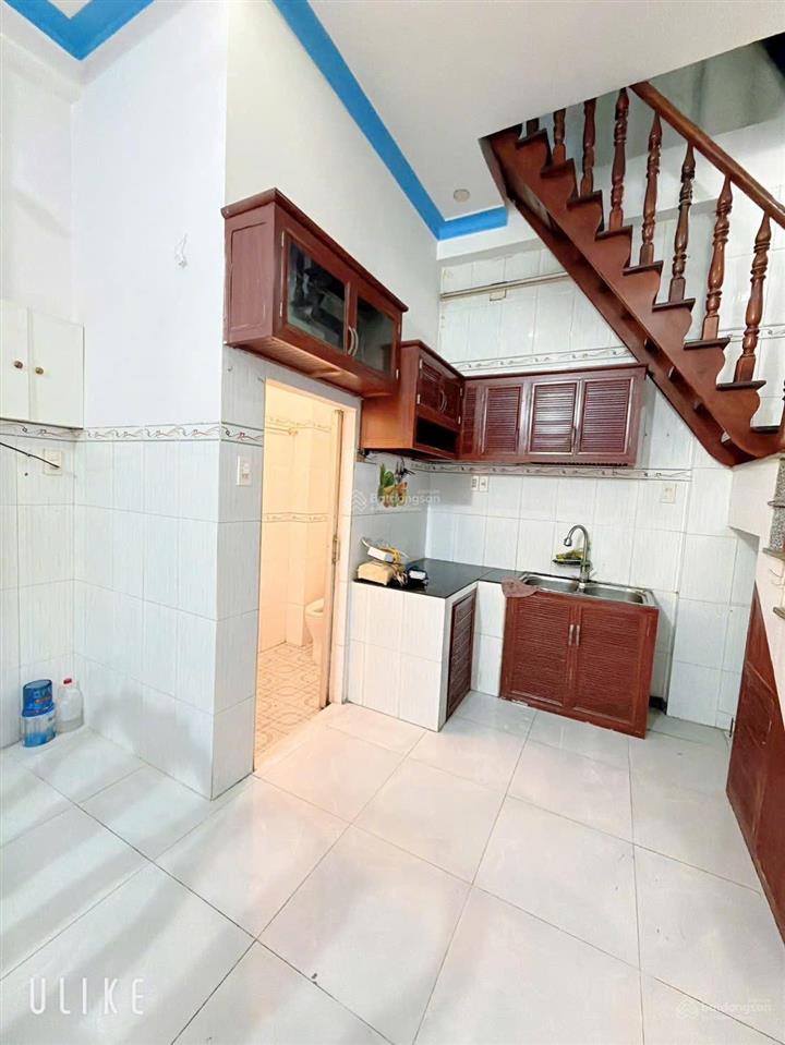 Bán nhà 1 lầu 1 trệt sổ riêng giá chỉ có 1 tỷ 750tr tại dĩ an bình dương