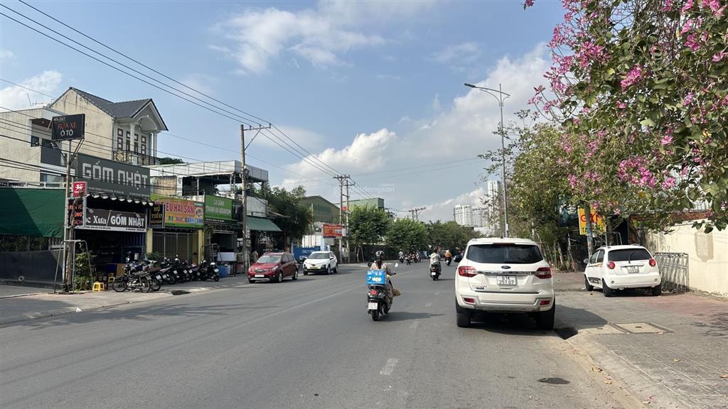 Bán đất mặt tiền đt743 giá rẻ với diện tích 712m2 tại dĩ an  bình dương