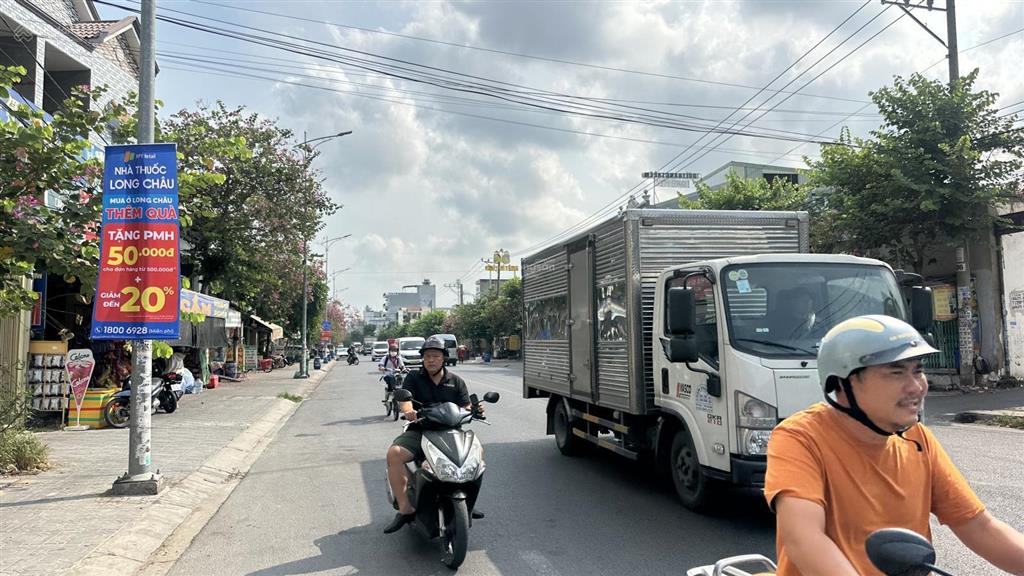 Bán đất mặt tiền đt743 giá rẻ với diện tích 712m2 tại dĩ an  bình dương