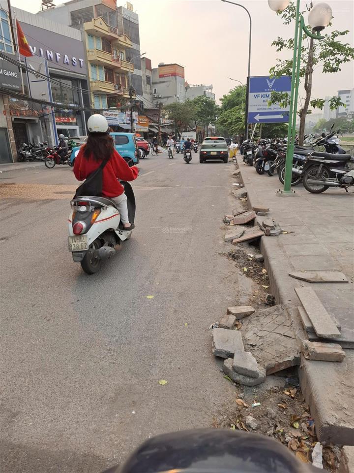 Nhà mới mặt phố kim giang 105m 8 tầng giá 48.9 tỷ