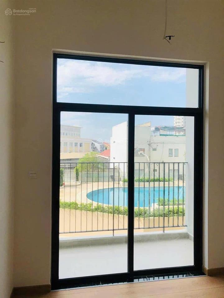 Cho thuê shop duplex sân vườn mô hình ở kết hợp văn phòng ngay ga metro