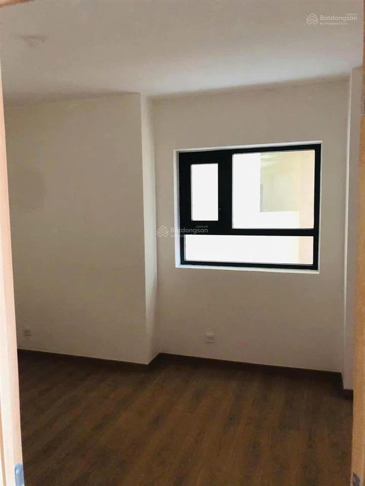 Cho thuê shop duplex sân vườn mô hình ở kết hợp văn phòng ngay ga metro