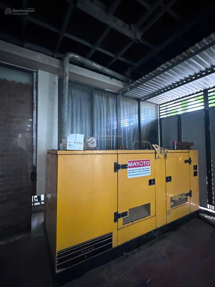 Cho thuê tòa nhà có thang máy lô góc 2 mặt tiền đường thích quảng đức, dt sàn 910m2 tại nha trang