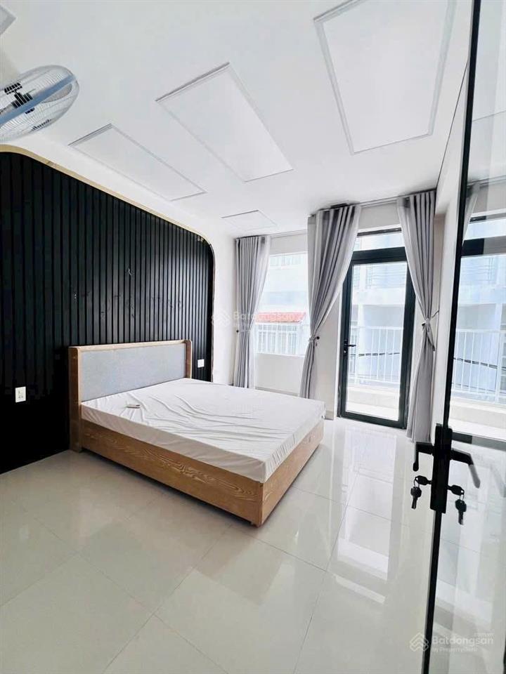 Cho thuê nhà đẹp 3 tầng hẻm lý thánh tôn  trung tâm nha trang