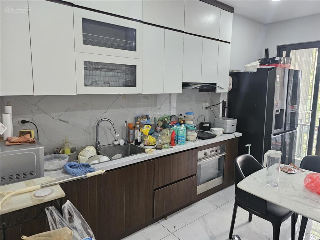 Cần bán nhà phố đội cấn 6 tầng thang máy, gara oto, thoáng trước sau dt 70m2 xây 6 tầng