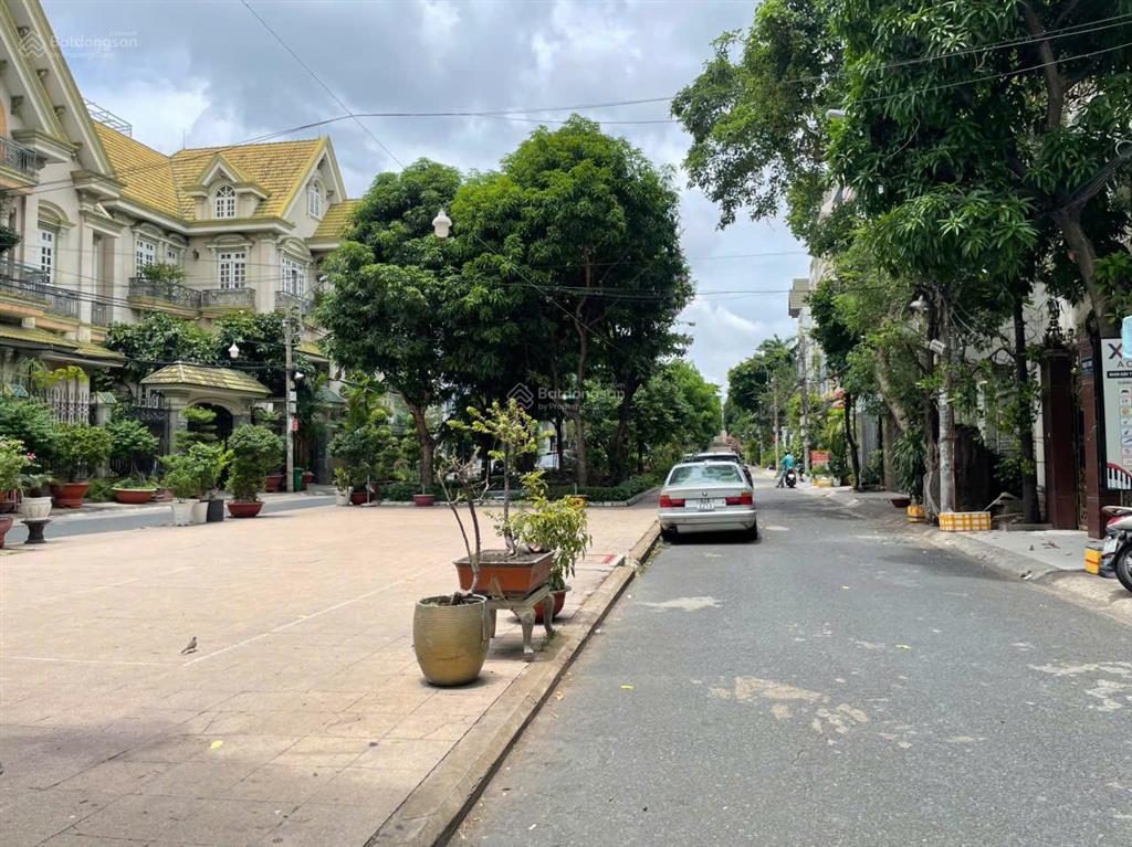 Nhà vị trí hiếm có  mt nguyễn minh hoàng  khu k300 tân bình | đối diện công viên | giá 24 tỷ tl