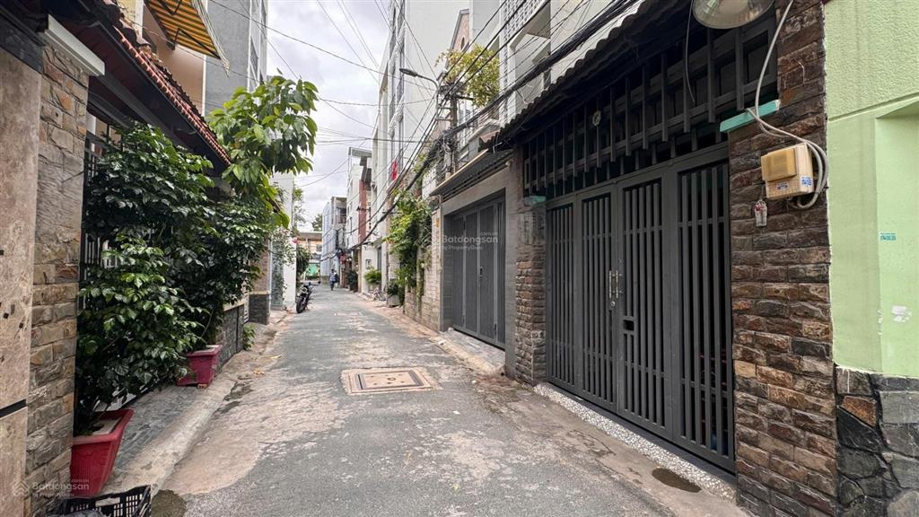 Bán nhà mt châu vĩnh tế  gần bàu cát  tân bình  không gian sống yên tĩnh, văn minh. giá tốt