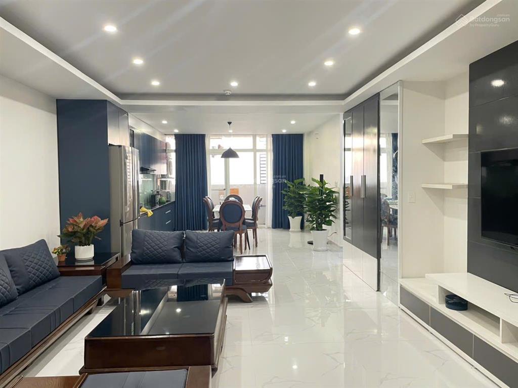 Penthouse hoàng kim thế gia 145,1m2  view sân bay hiếm có  full nội thất cao cấp  5,5 tỷ đồng