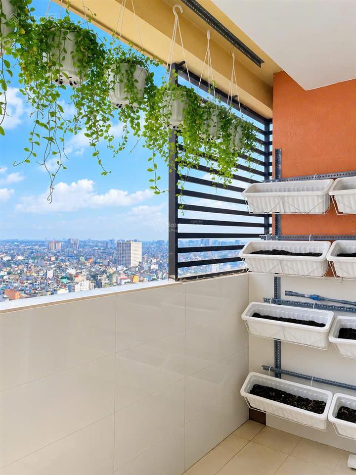 Penthouse hoàng kim thế gia 145,1m2  view sân bay hiếm có  full nội thất cao cấp  5,5 tỷ đồng