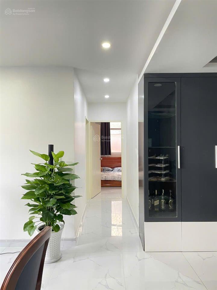 Penthouse hoàng kim thế gia 145,1m2  view sân bay hiếm có  full nội thất cao cấp  5,5 tỷ đồng