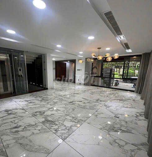 Cho thuê biệt thự KDC Trung Sơn view công viên, DT 10x20m, giá 57 Tr