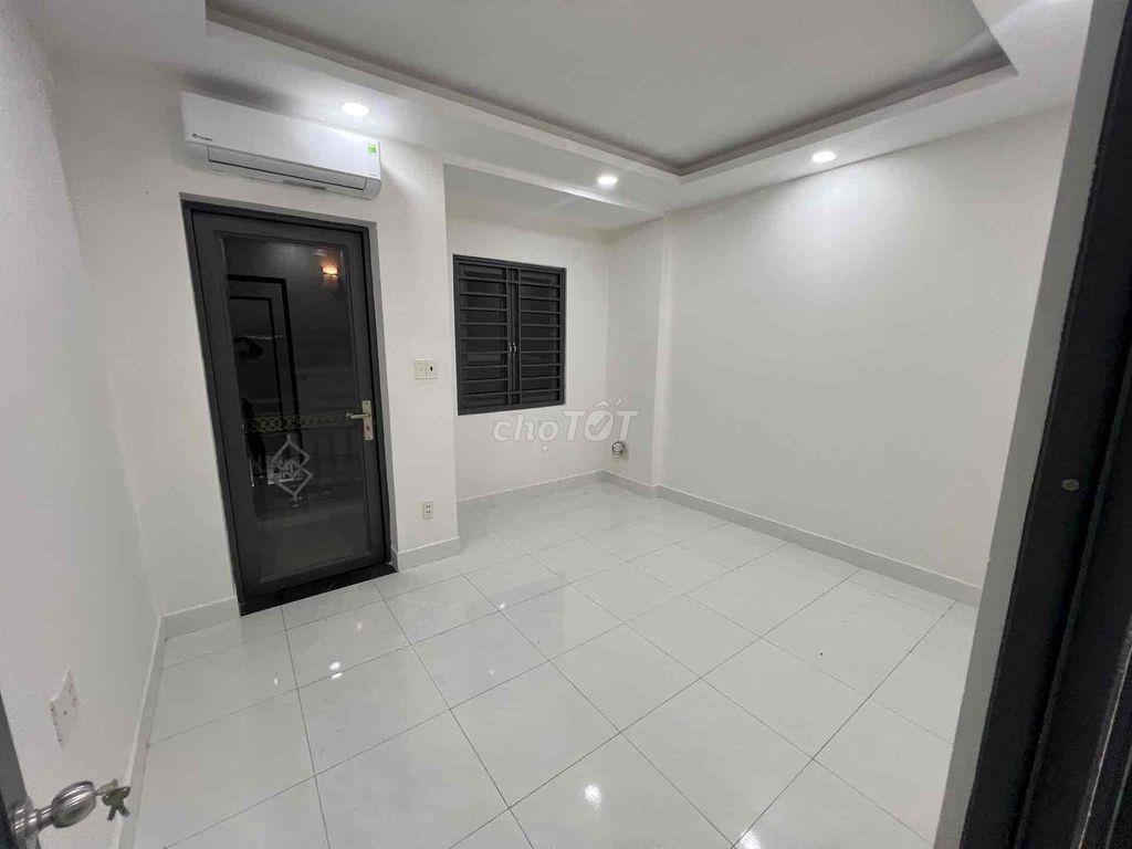 Chỉ 4,75 TỶ CÓ NHÀ QUẬN 7 – HẺM Ô TÔ 5M, 2 TẦNG BTCT, SỔ HỒNG RIÊNG