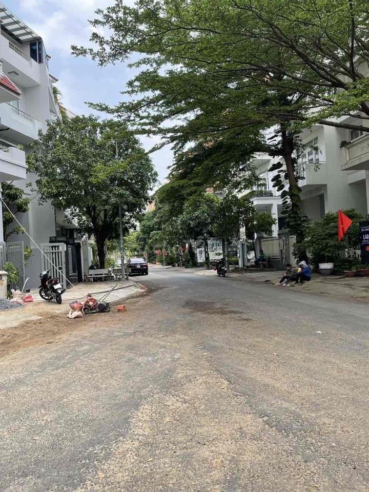 Nhà Mặt Tiền Him Lam Quận 7 DT 7,5x20 Giá 55 Triệu/Tháng