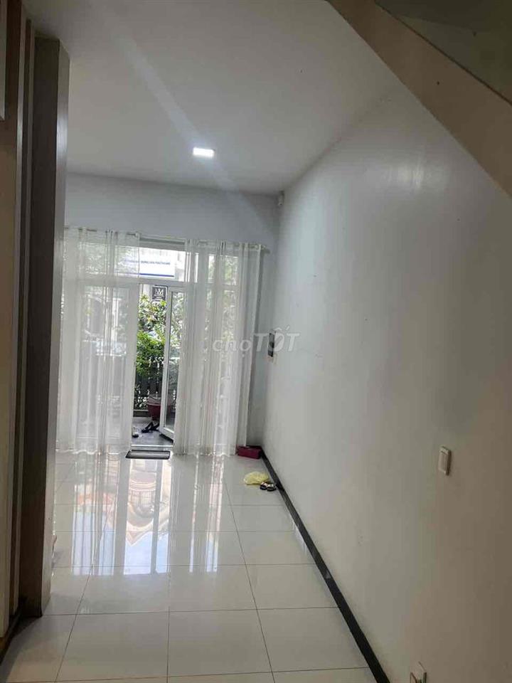 Nhà Mặt Tiền Him Lam Quận 7 DT 7,5x20 Giá 55 Triệu/Tháng