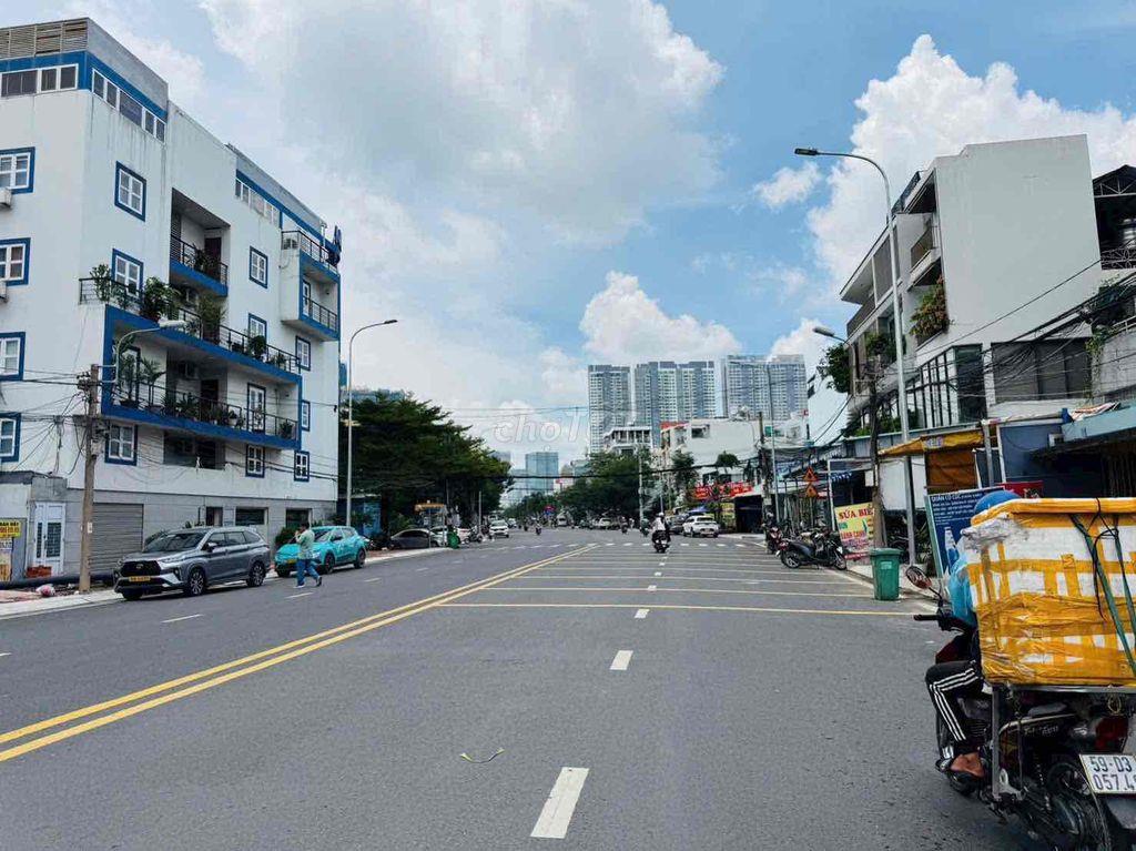 🔥 30 TRIỆU THUÊ NGUYÊN CĂN MẶT TIỀN ĐƯỜNG 24M Q7 – 4 TẦNG, GARA Ô