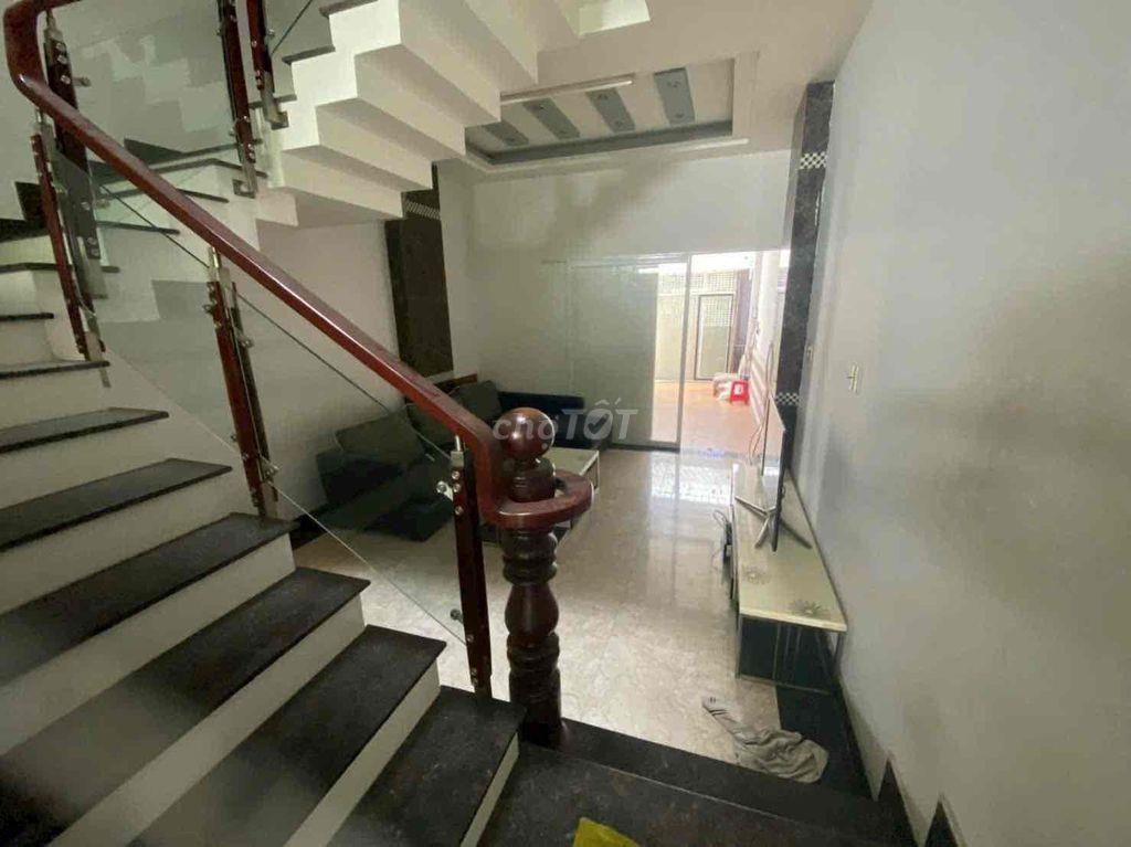 🔥 30 TRIỆU THUÊ NGUYÊN CĂN MẶT TIỀN ĐƯỜNG 24M Q7 – 4 TẦNG, GARA Ô