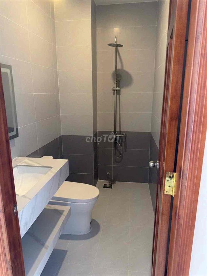 Cho thuê nhà mặt tiền Phan Huy Thực 3 lầu nội thất mới đẹp giá 30trieu