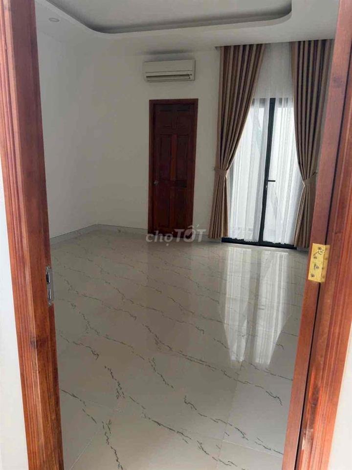 Cho thuê nhà mặt tiền Phan Huy Thực 3 lầu nội thất mới đẹp giá 30trieu