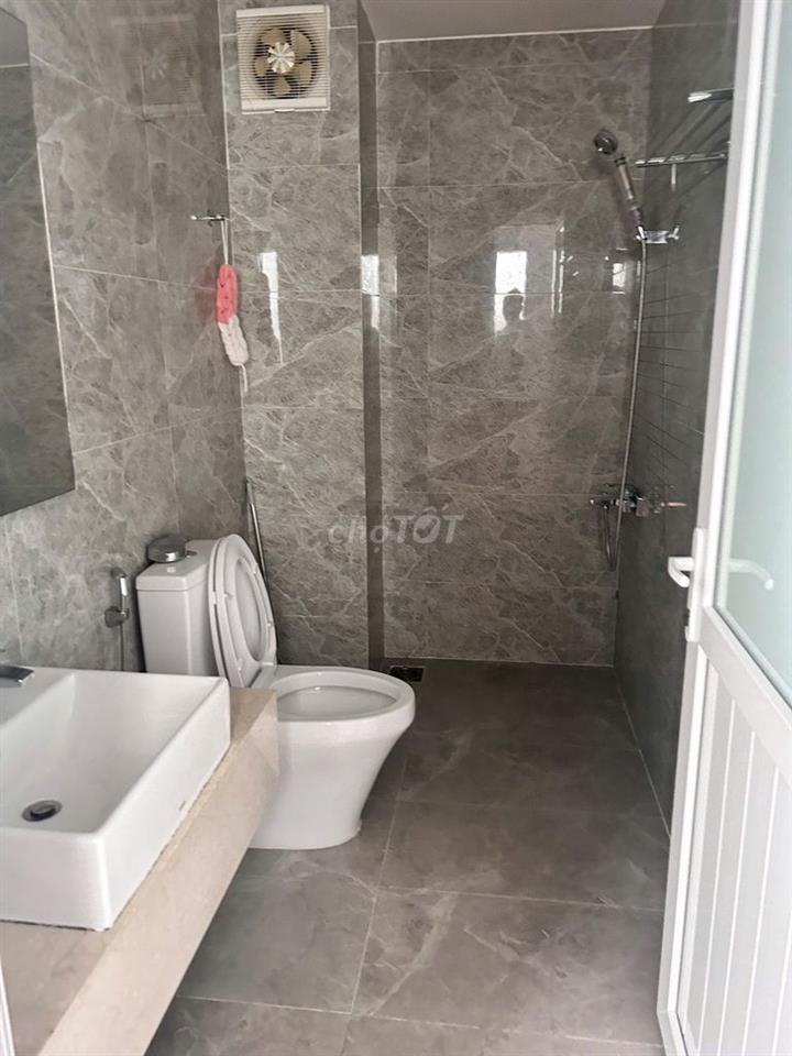 Cho thuê nhà Nguyên Căn Khu Phú Mỹ Vạn Phát Hưng DT 6-20. 3 lầu ful NT