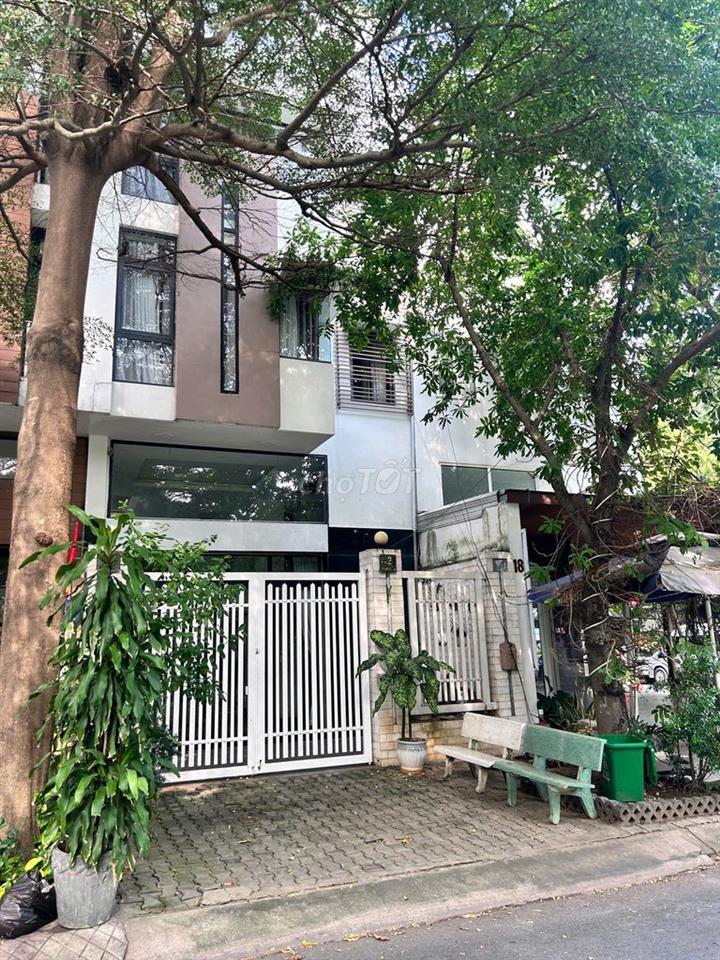 Cho thuê nhà Nguyên Căn Khu Phú Mỹ Vạn Phát Hưng DT 6-20. 3 lầu ful NT
