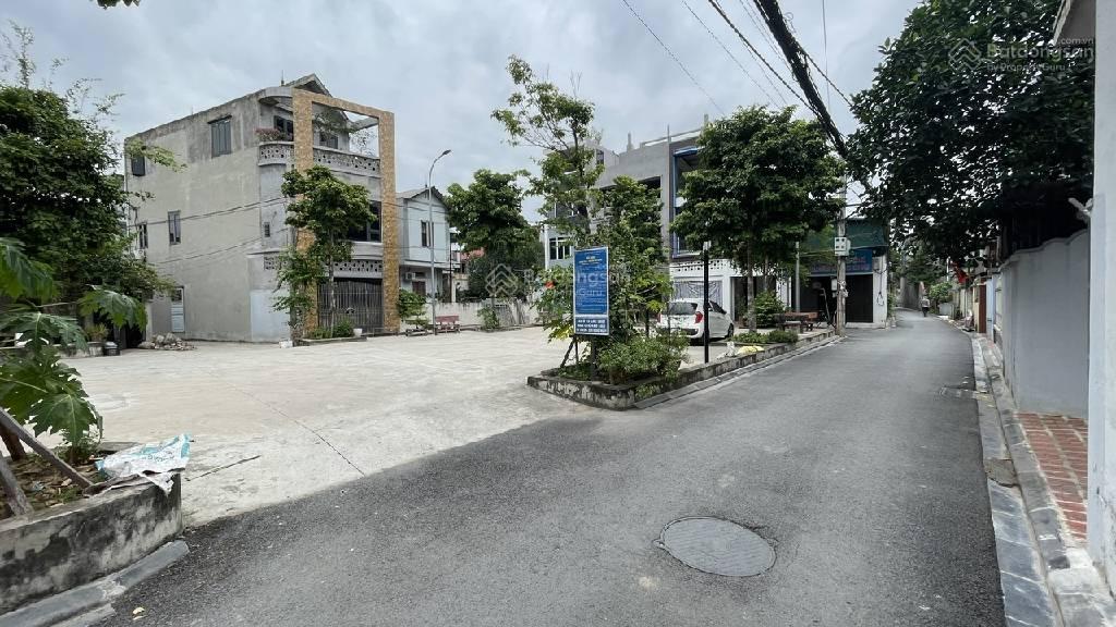 Bán gấp lô đất tại việt hùng xã đông anh