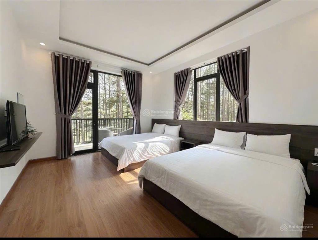 Cho thuê khách sạn 3 sao, 36 phòng, đầy pccc, view rừng thông