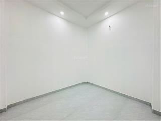 Nhà phước lý  cần giuộc 2pn  2 tl đang bán giá 975tr . dt 4,50 x 21,45m.  0843 378 *** gặp thanh