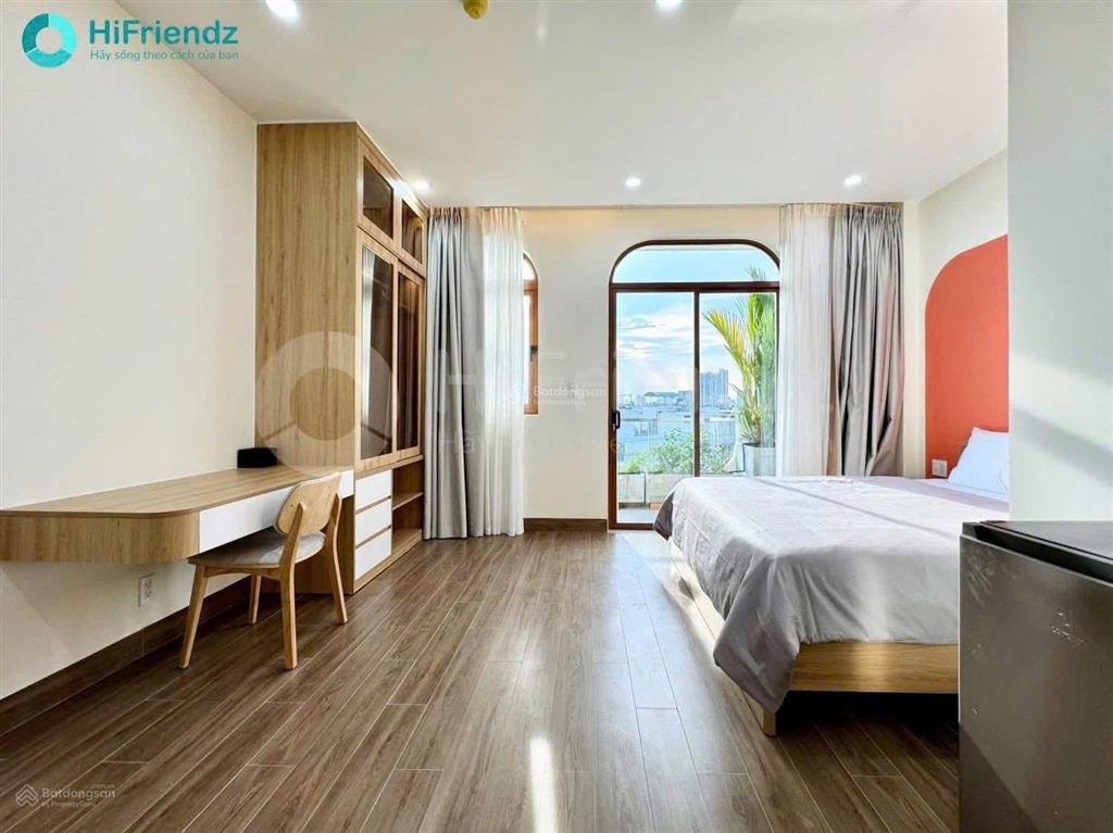 Cho thuê chung cư mini 40m2 ban công, thang máy, gần sân bay, quận 3, 10, trường sa, bình thạnh