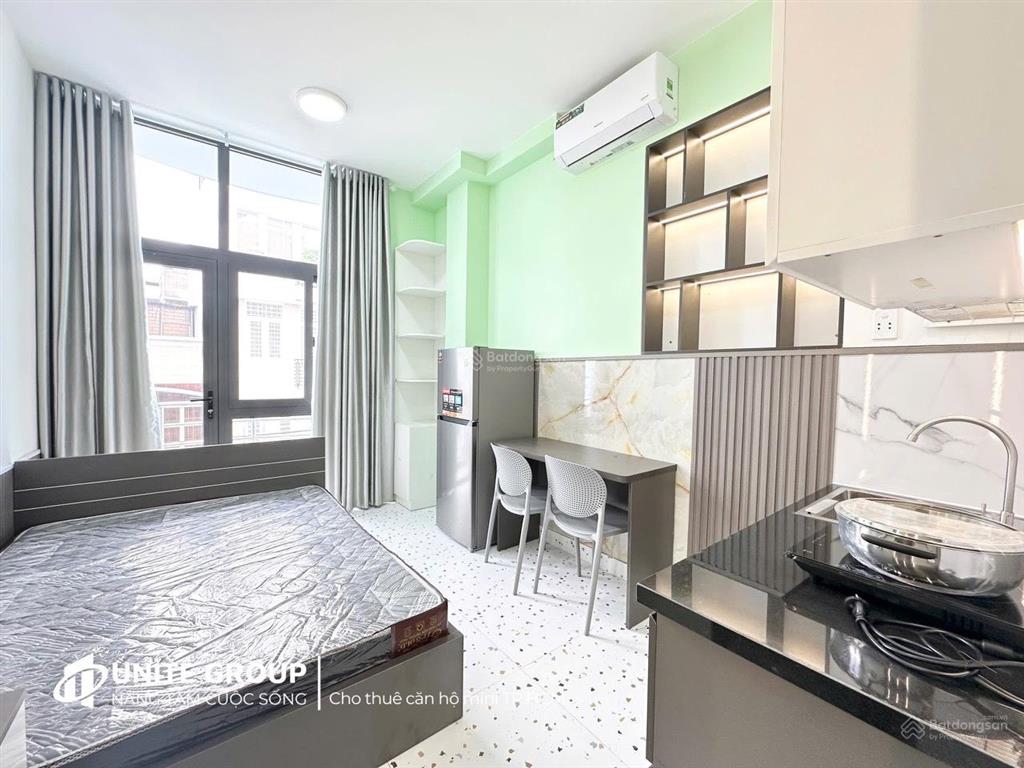 Căn hộ cao cấp mới 100% gần khu phan xích long có ban công, phú nhuận, gần bờ kè quận 1 quận 3