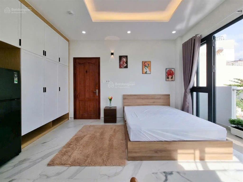 Cho thuê căn hộ 35m2 ban công khu tổ hợp phan xích long, gần bờ kè trường sa quận 1, quận 3 mới