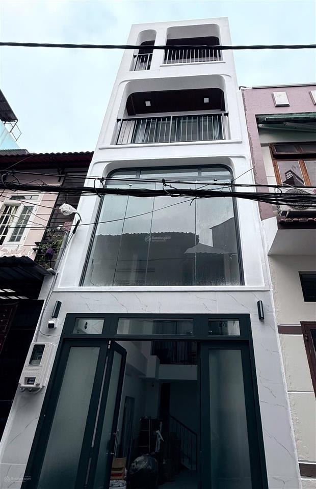 Cho thuê căn hộ ban công gần quận 1,3, quận 10, sân bay, bình thạnh gần nguyễn văn trỗi