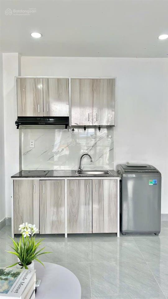 Cho thuê căn hộ giặt riêng ngay nguyễn công hoan, gần phan xích long, quận 1,3,10, nhà mới 100%