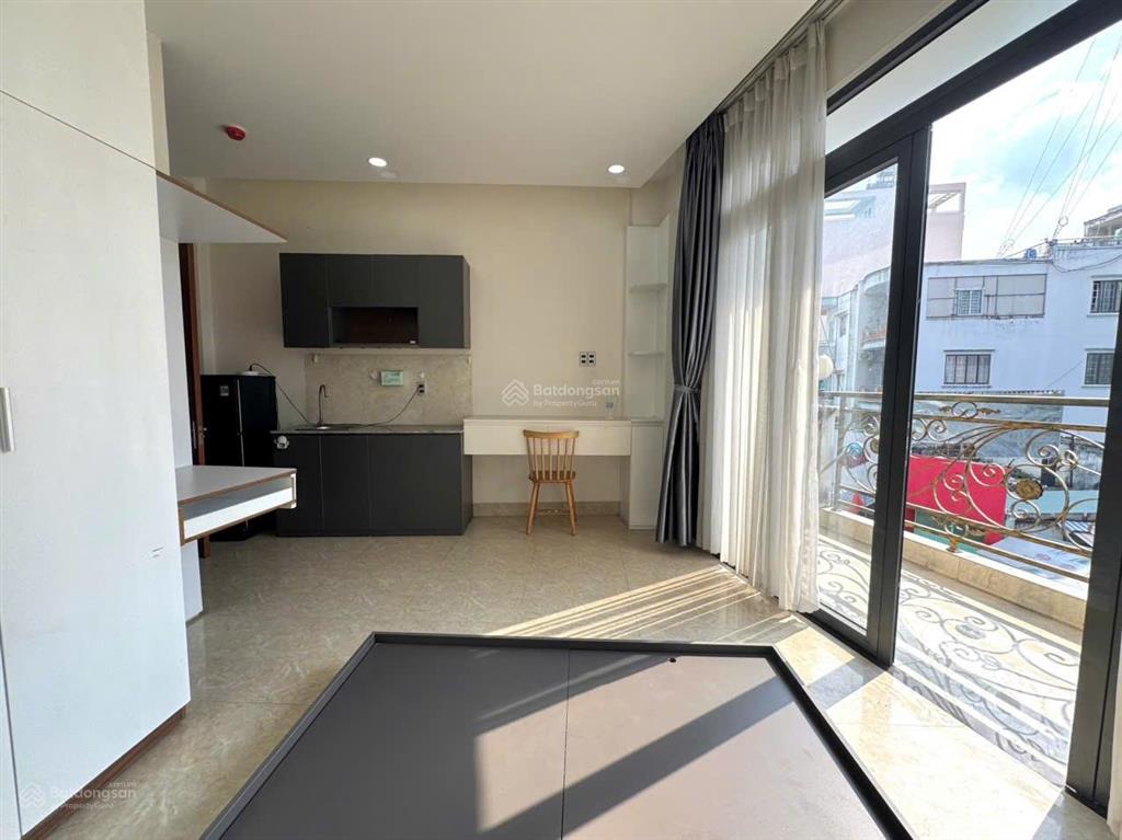 Cho thuê căn hộ 35m2 ban công thang máy tại nguyễn văn đậu, bình thạnh, gần quận 1,3,10, phú nhuận