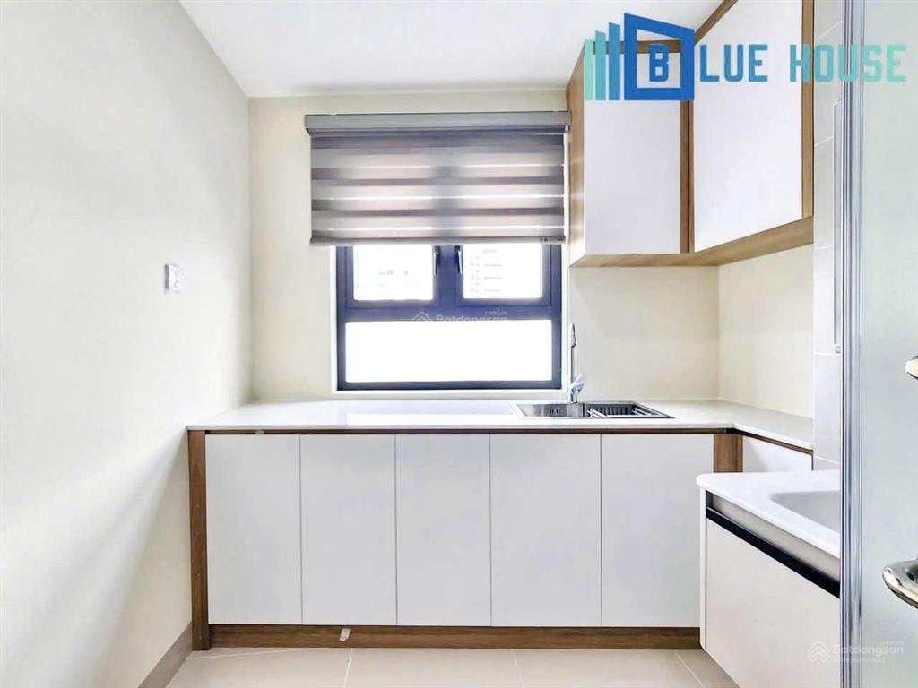 Cho thuê căn hộ 35m2 có ban công gần phan xích long  trường sa, quận 1, quận 3 full nội thất
