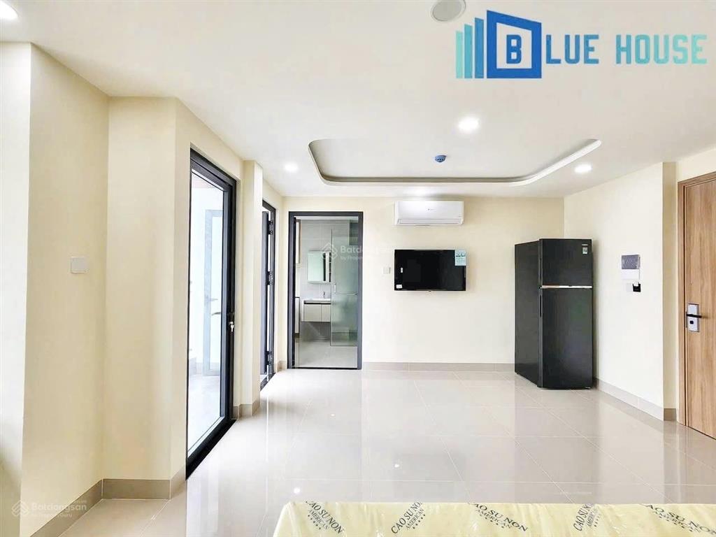 Cho thuê căn hộ 35m2 có ban công gần phan xích long  trường sa, quận 1, quận 3 full nội thất