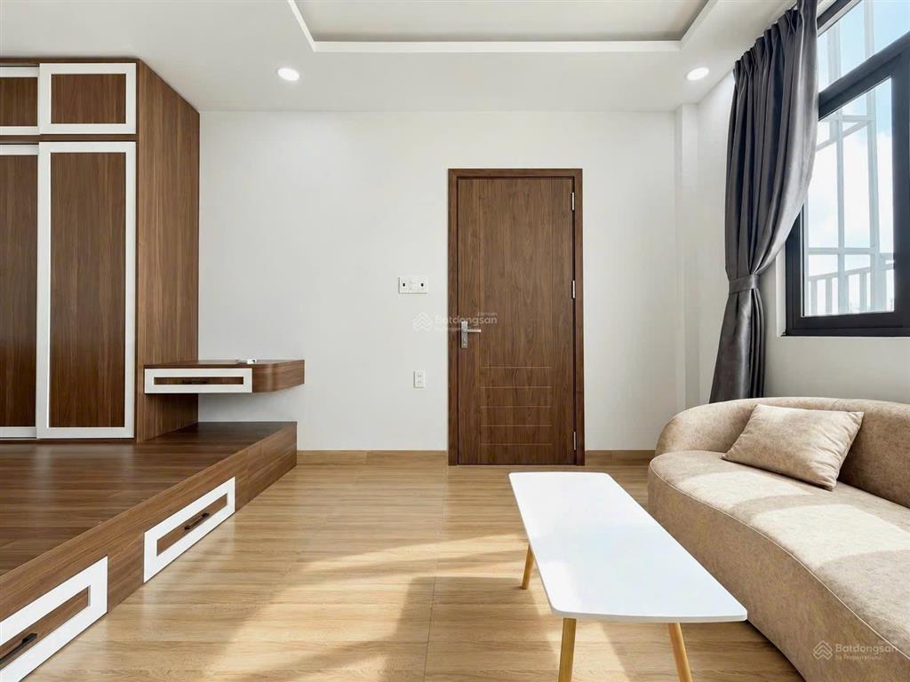 Khai trương dự án mới tone gỗ, có thang máy, gần sân bay, tại phú nhuận, gần quận 1,3,10, gần bờ kè