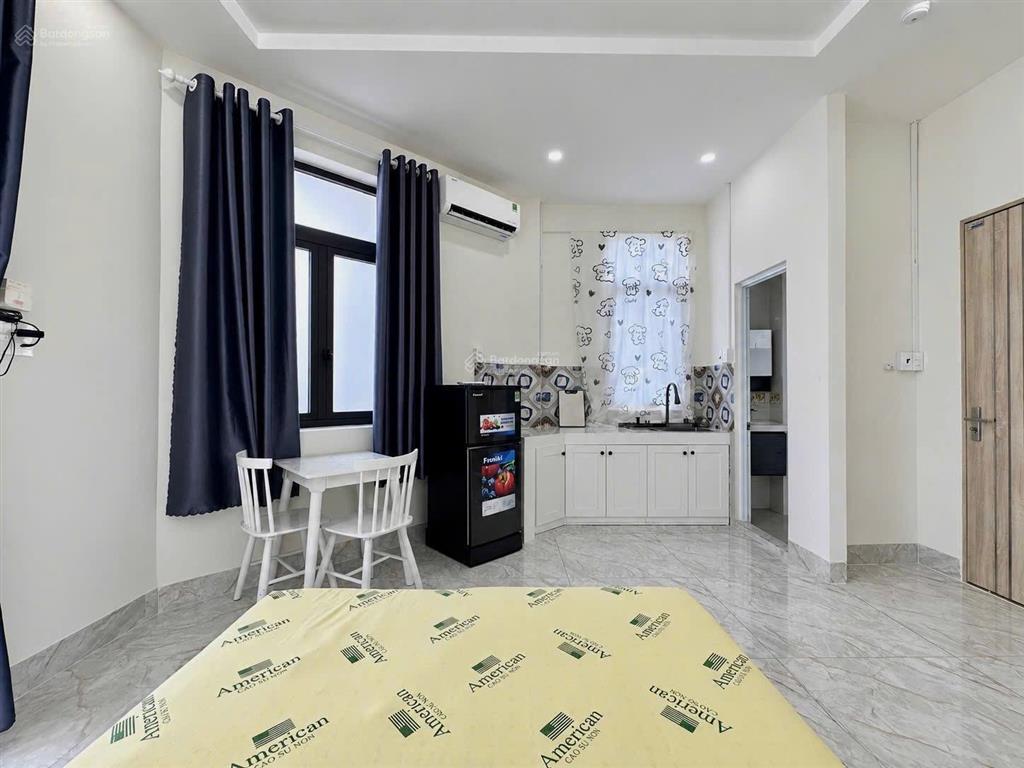 Chdv thích quảng đức phú nhuận 40m2 có ban công, máy giặt riêng, giờ tự do, gần sân bay tân sơn nhấ