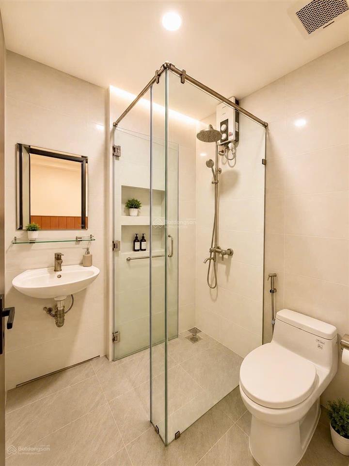 Cho thuê chung cư mini 40m2 ban công full nội thất gần phú nhuận, quận 1, quận 3, phan xích long