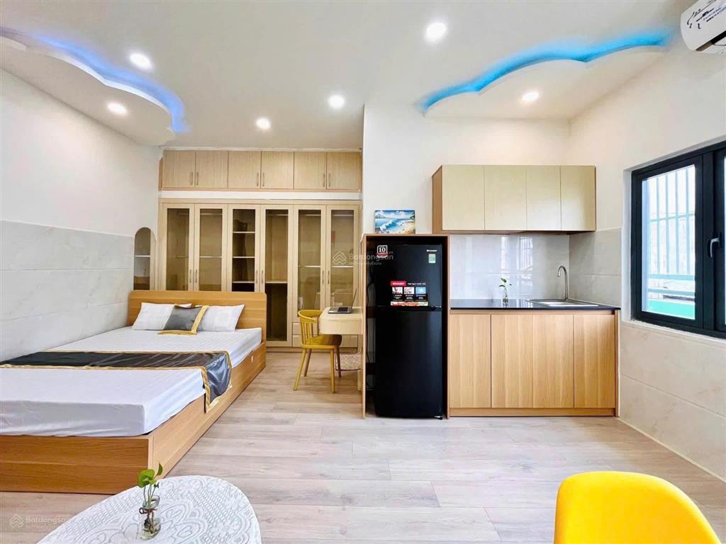 Cho thuê chung cư mini 40m2 ban công full nội thất gần phú nhuận, quận 1, quận 3, phan xích long