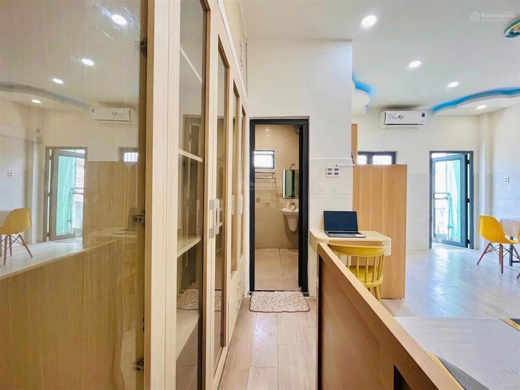 Cho thuê chung cư mini 40m2 ban công full nội thất gần phú nhuận, quận 1, quận 3, phan xích long