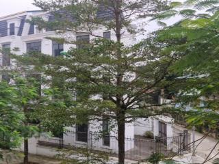 Ban nha lien ke chinh chu 75m2