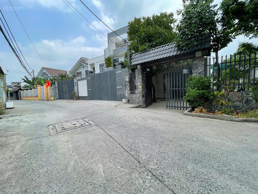 Bán nhà shr bà điểm 330m2 thích hợp làm xưởng