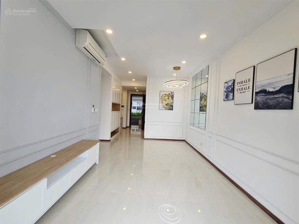 2pn one verandah nội thất cơ bản giá thuê cực tốt chỉ 17.5 triệu