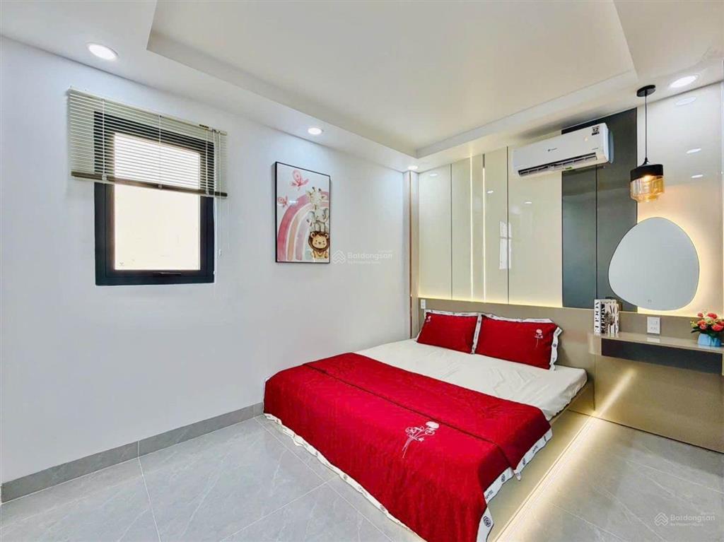 Lê văn thọ, 6.75 tỉ, ô tô ngủ trong nhà, 4pn, 3wc, 4x11 vuông, 43m2, shr, gần công viên làng hoa