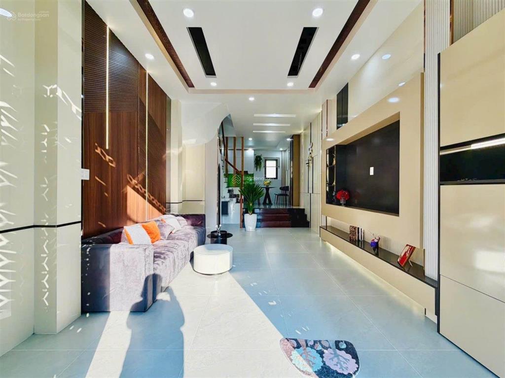Lê văn thọ, 6.75 tỉ, ô tô ngủ trong nhà, 4pn, 3wc, 4x11 vuông, 43m2, shr, gần công viên làng hoa