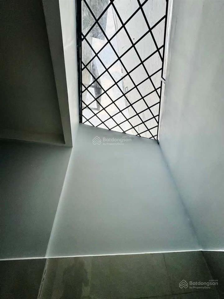 Mặt tiền hẻm ô tô sầm uất, ngang 4.1m, 49m2, vuông vức, 9.95 tỉ, đào duy anh, phú nhuận