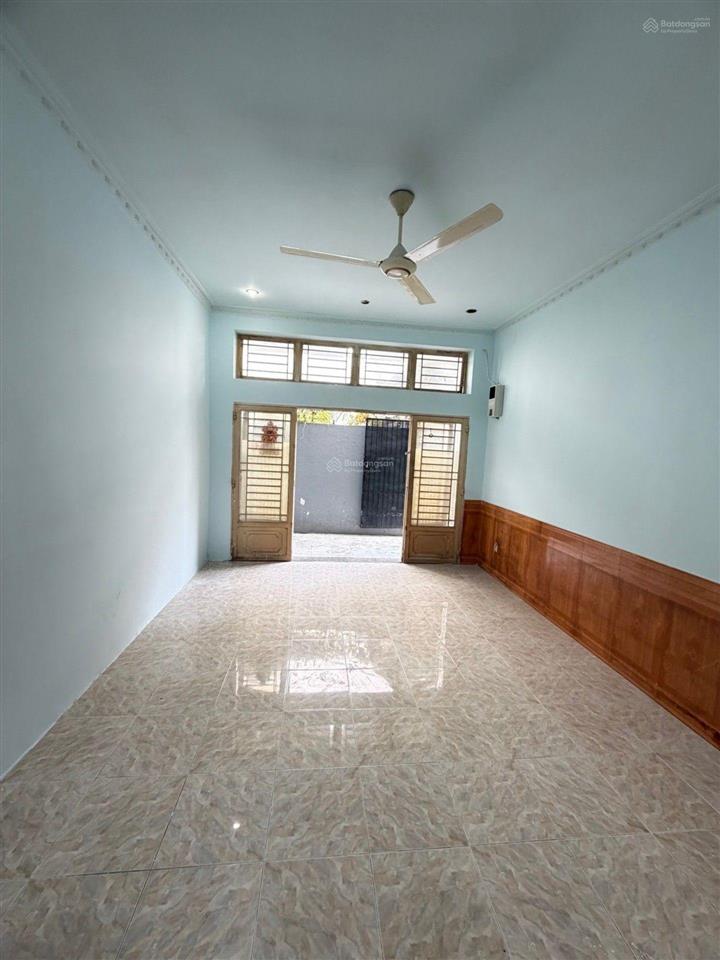 Bán gấp nhà ngang 7m bề thế, vuông vức, 54m2 không lộ giới, đường hoa phan xích long, phú nhuận