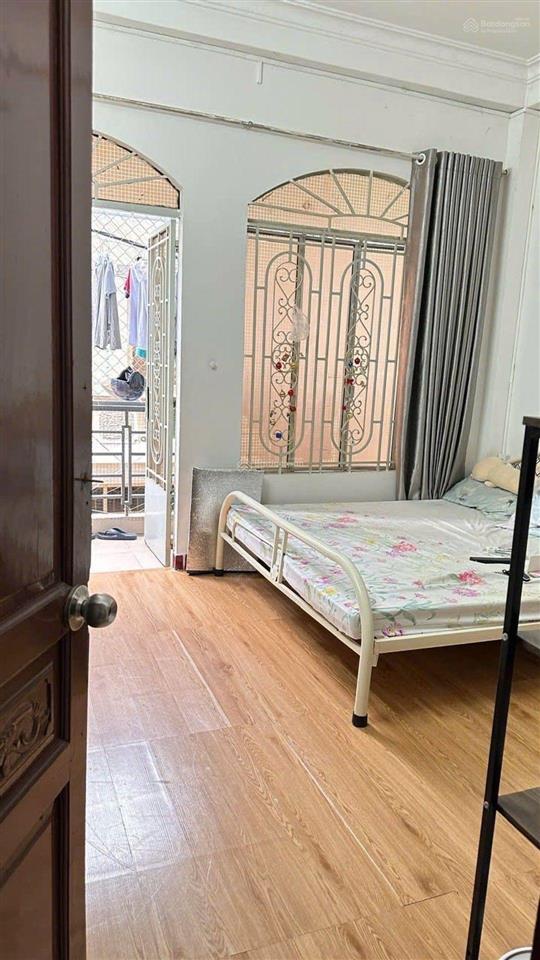 Nguyễn kiệm, phú nhuận, hẻm 6m, 4 tầng btct, 8,9 tỷ, đi bộ công viên gia định chỉ 5p, gần sân bay