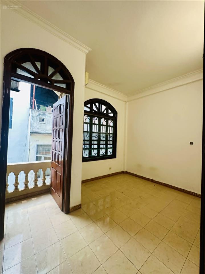 Hiếm phố lê trọng tấn, nhà phân lô, 46m2 mt 4.6m, 4 tầng kcbt, ôtô đỗ cửa, 20m ra phố, 15.6 tỉ