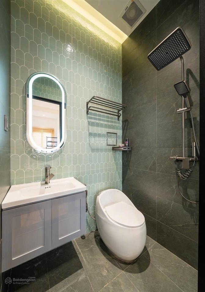 Khai trương chdv mới 100%, full nội thất, ban công lớn nằm ngay lê văn sỹ quận 3, gần công viên hvt